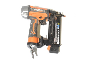 Ridgid Pneumatic 18 Gauge Air Brad Nailer 