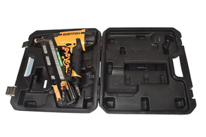 Bostitch N62FNB Framing Nailer in case