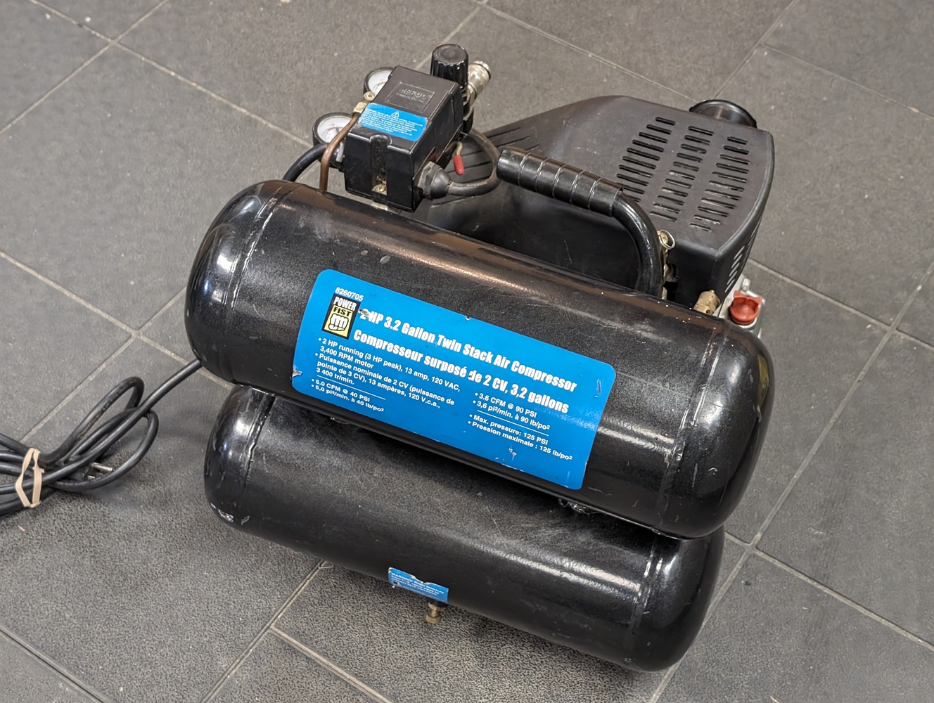 Power Chilli Compressor PowerFist 3.2 Gal Twin Stack Air Compressor | Common Exchange (Chilliwack)