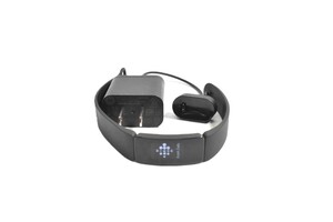 Fitbit Charge 2 Smartwatch 