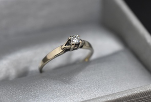 10k Gold Ring with Small Clear Stone