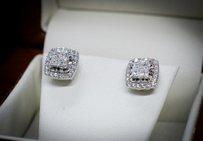 14K White Gold Diamond Earrings