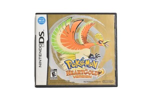 Pokemon Heart Gold CIB Nintendo DS Game