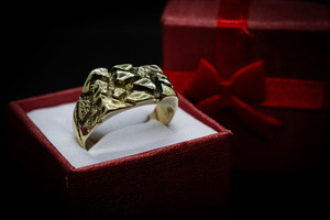 10K Gold Men's Ring with Nugget Design