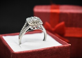 10K White Gold Ring