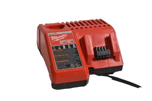 Milwaukee M12/M18 Battery Charger