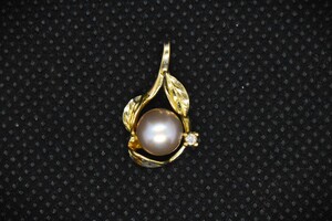 14K Gold Pearl Pendant