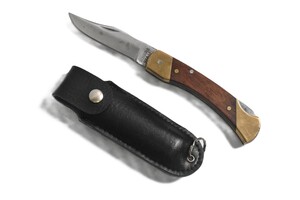 Schrade LB7 Folding Knife