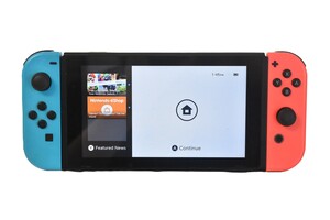 Nintendo Switch Regular - No Dock 