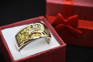 10K Gold Eagle Band with Nugget Design
