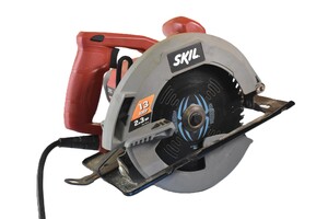 SKIL 7-1/4-inch Corded Circular Saw
