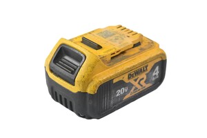 DeWALT 20V MAX Lithium Ion 4AH Battery Pack