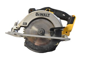 Dewalt DCS391 6-1/2 Circular Saw - used