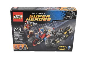DC Comics Super Heroes Batman Gotham City Cycle Chase Lego Set 76053