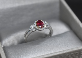 14K White Gold Ring with Red Oval Stone 