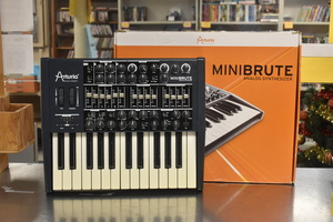 Arturia MiniBrute Analog Synthesizer